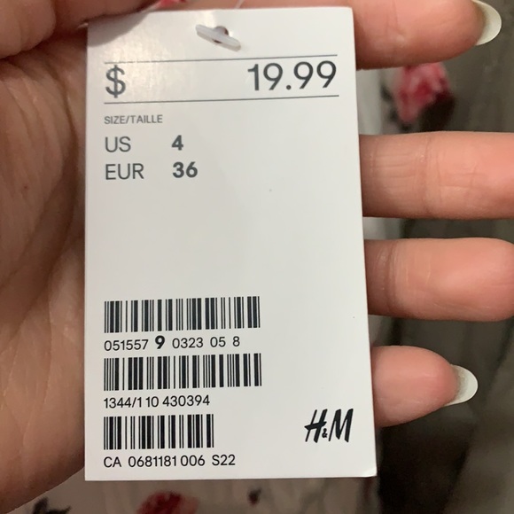 H&m Floral Romper - Picture 4 of 4